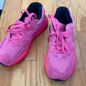 New Balance 5740 Bright Pink